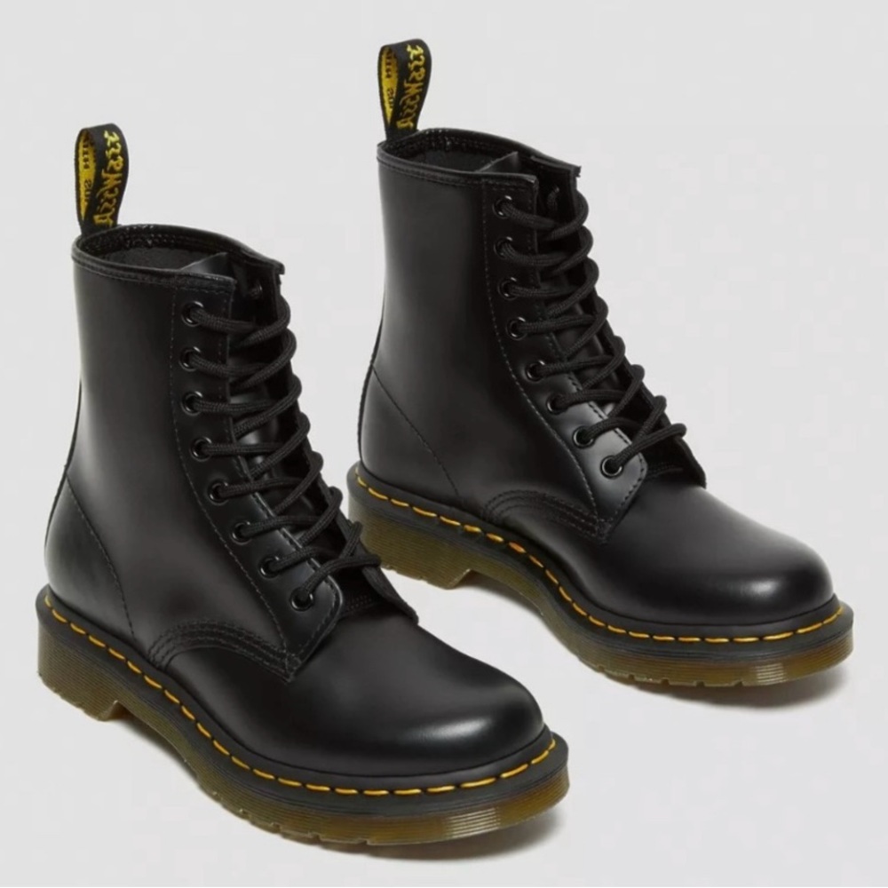 Dr Martens Luana Boot NWOT Size 8/9